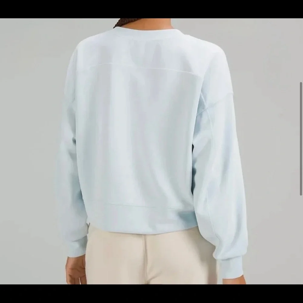 Lululemon - Picture 2 of 9